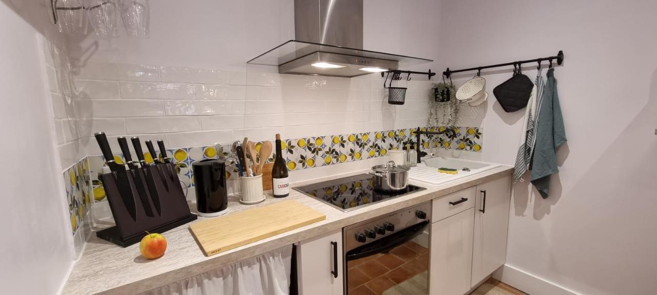 Charming Appartement In Vieux ニース エクステリア 写真