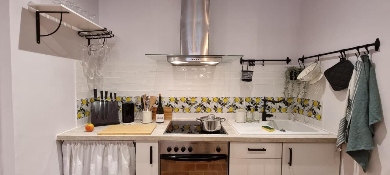Charming Appartement In Vieux ニース エクステリア 写真